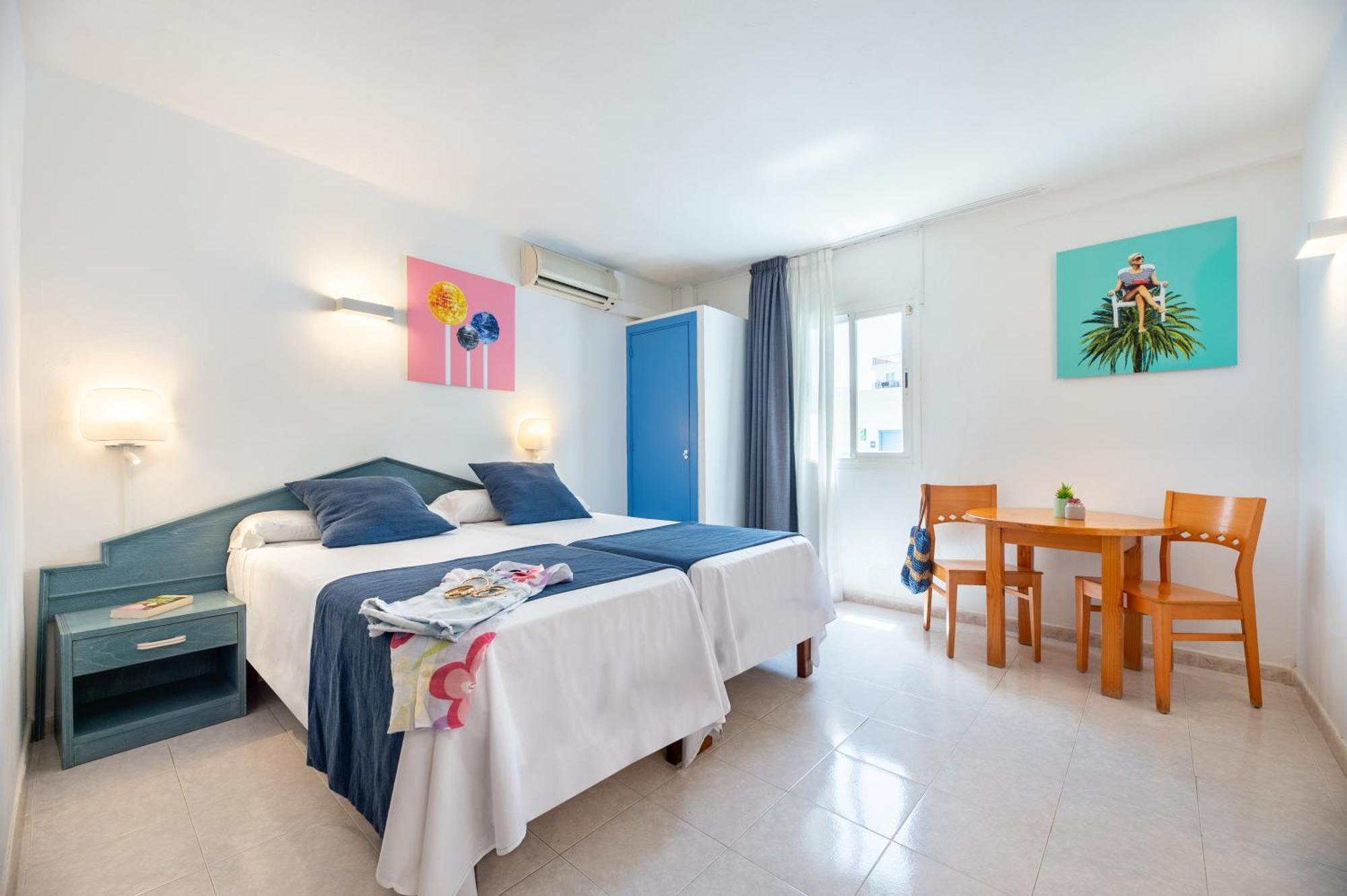 Hotel Apartamentos Vibra Central City - Adults Only San Antonio  Kültér fotó