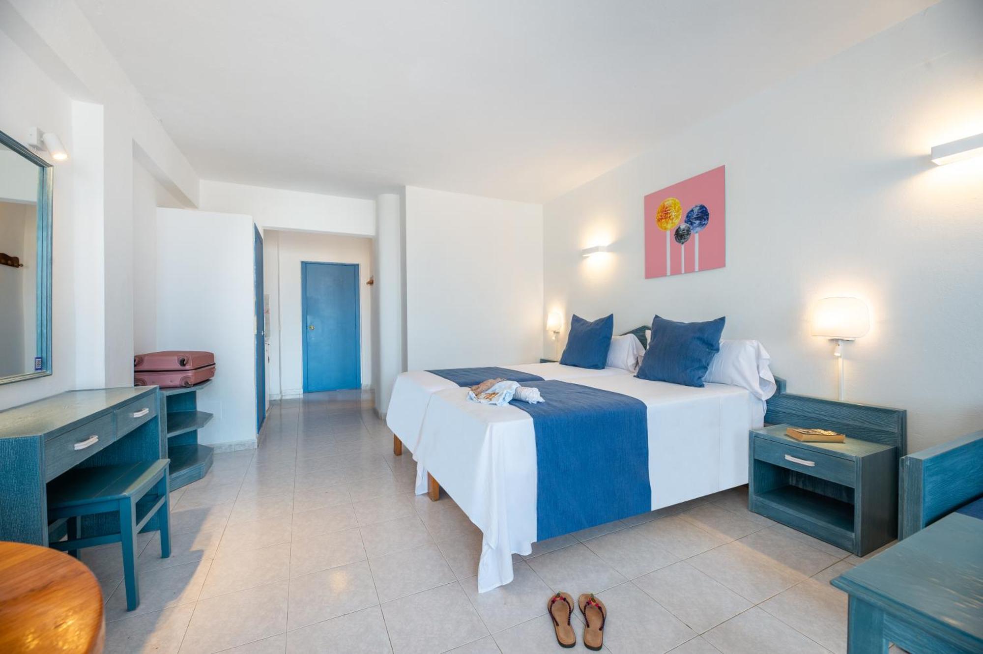 Hotel Apartamentos Vibra Central City - Adults Only San Antonio  Kültér fotó