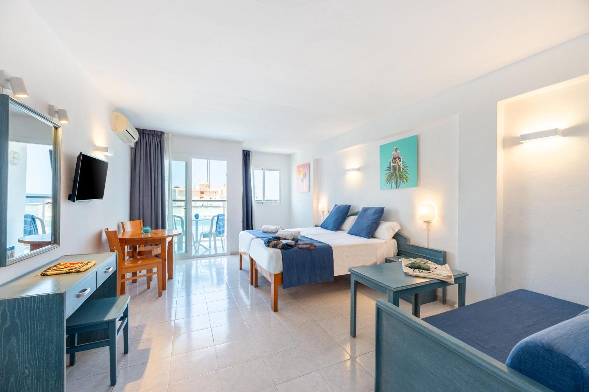 Hotel Apartamentos Vibra Central City - Adults Only San Antonio  Kültér fotó