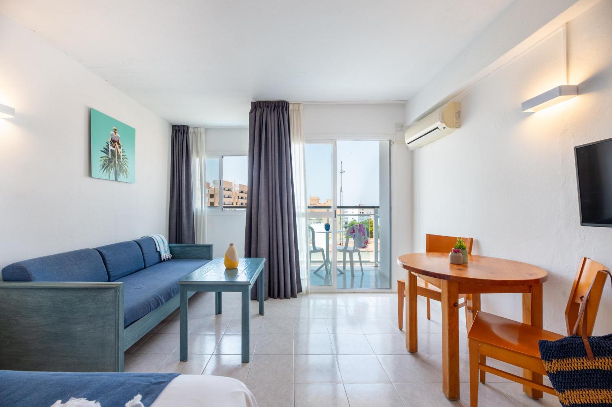 Hotel Apartamentos Vibra Central City - Adults Only San Antonio  Kültér fotó