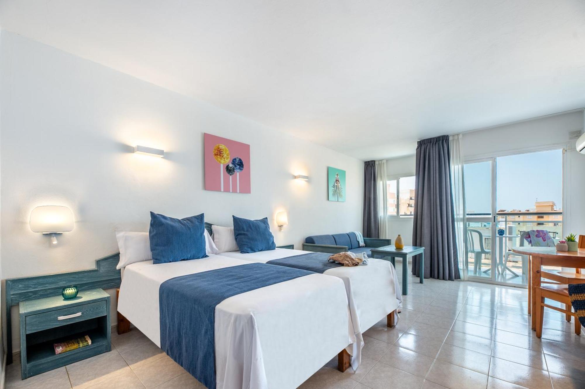 Hotel Apartamentos Vibra Central City - Adults Only San Antonio  Kültér fotó